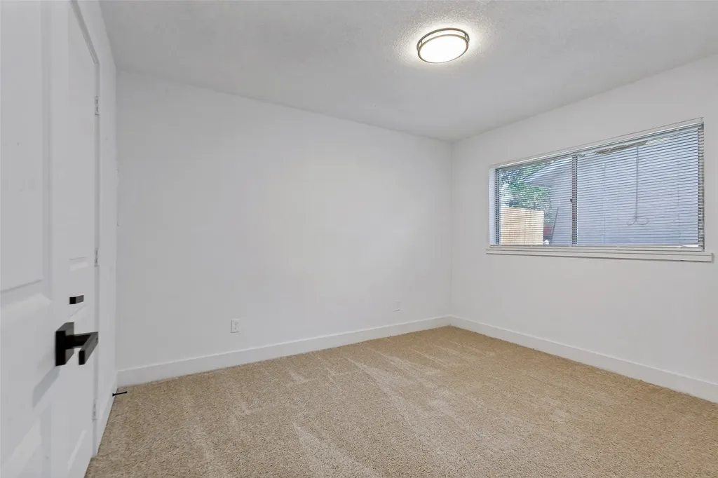 226 N Forest Crest Drive Garland TX 75042