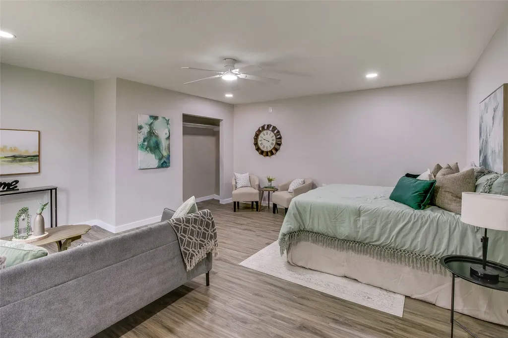 2635 Gladstone Drive Dallas TX 75211