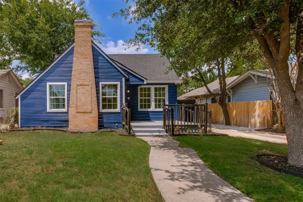 2635 Gladstone Drive Dallas TX 75211