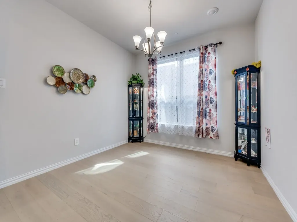 2094 Creekbluff Circle Lewisville TX 75010