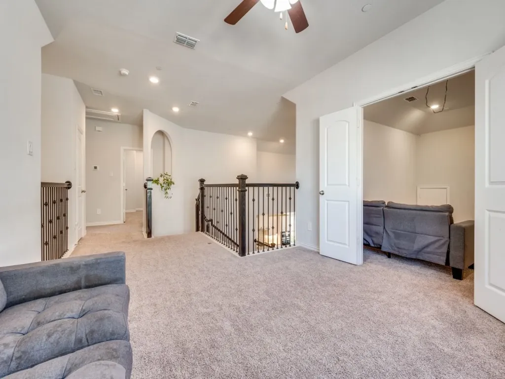 2094 Creekbluff Circle Lewisville TX 75010
