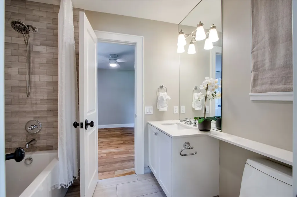 5857 Charlestown Drive Dallas TX 75230