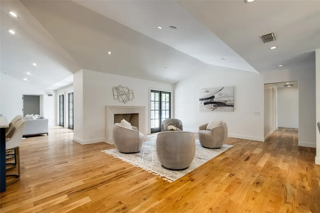 5857 Charlestown Drive Dallas TX 75230