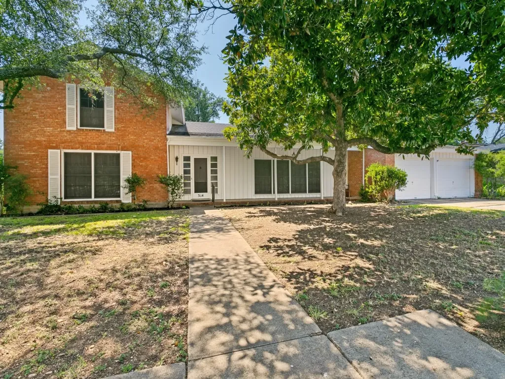314 S Jackson Avenue Justin TX 76247