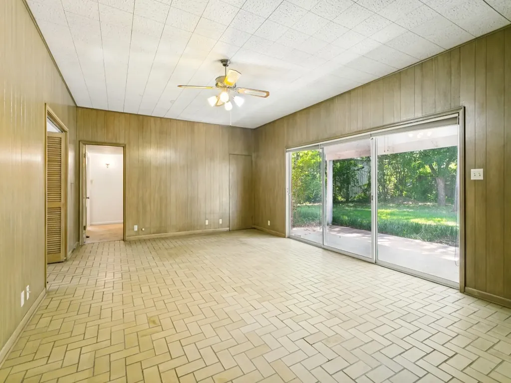 314 S Jackson Avenue Justin TX 76247