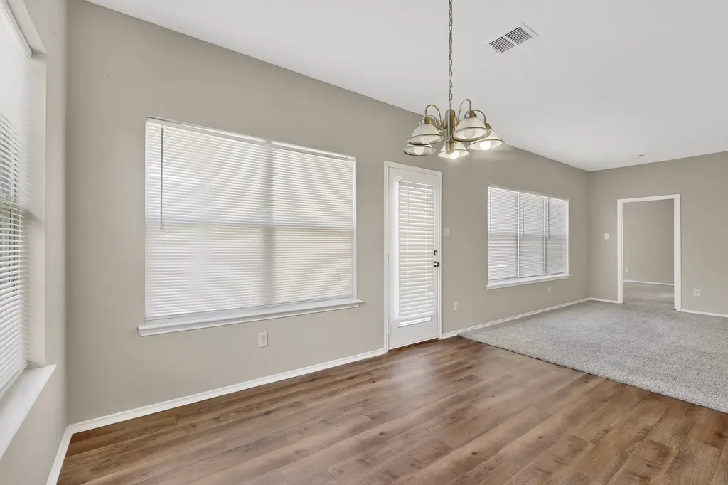 710 Bowie Lane Mansfield TX 76063