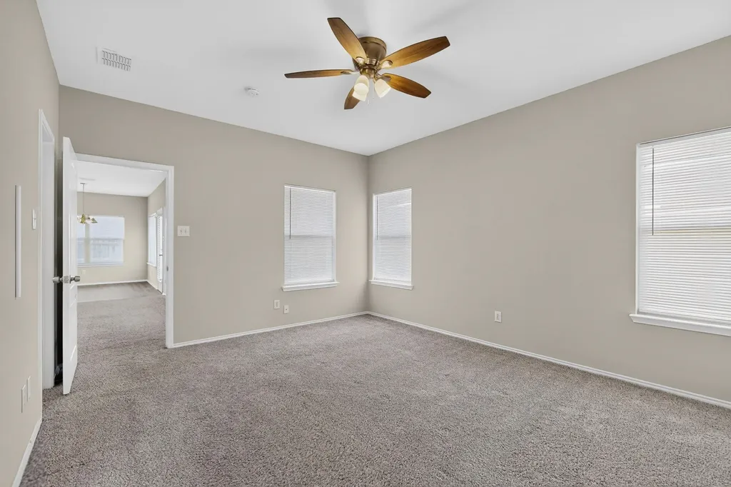 710 Bowie Lane Mansfield TX 76063