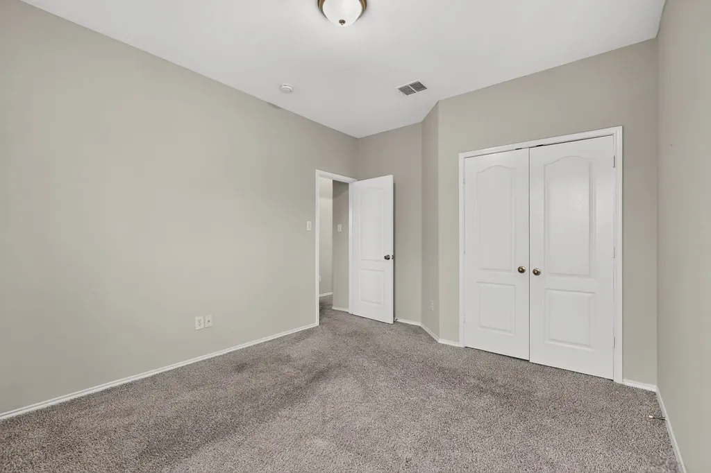 710 Bowie Lane Mansfield TX 76063