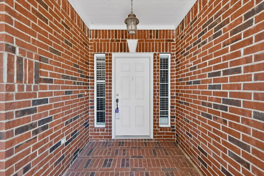 710 Bowie Lane Mansfield TX 76063