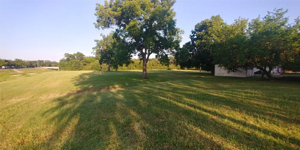 411 S Bradshaw Street Denton TX 76205