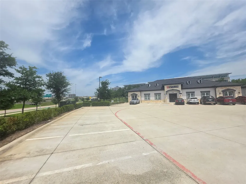 1193 W Carpenter Freeway Irving TX 75039