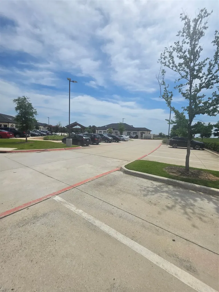 1193 W Carpenter Freeway Irving TX 75039