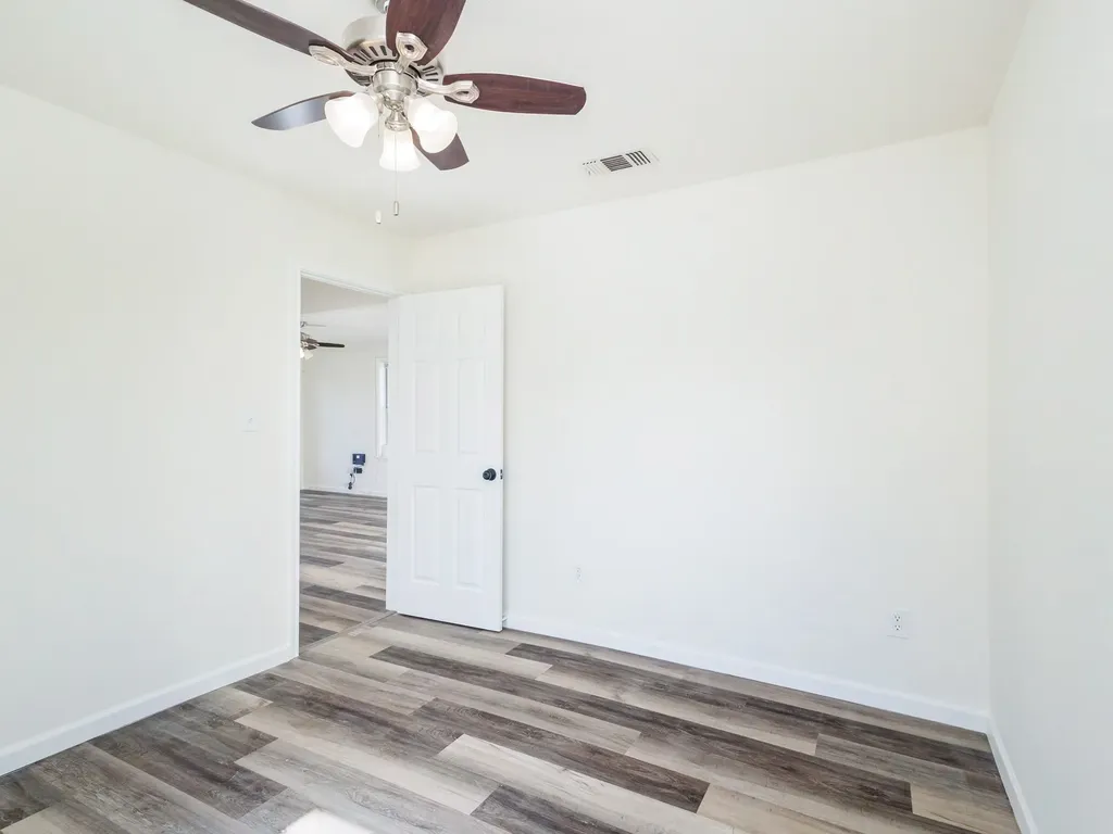 904 W 1st Street Coleman TX 76834