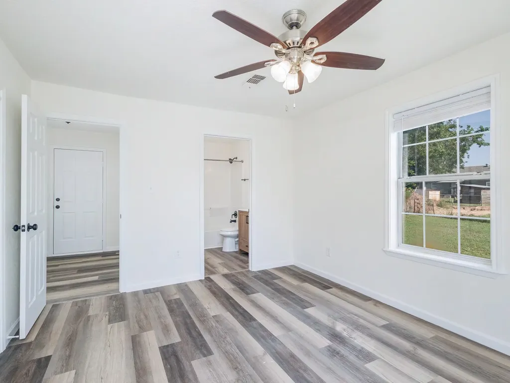 904 W 1st Street Coleman TX 76834