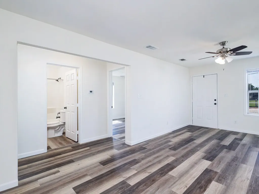 904 W 1st Street Coleman TX 76834