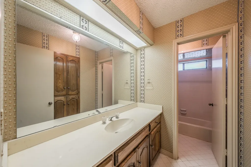 7720 Lone Moor Circle Dallas TX 75248