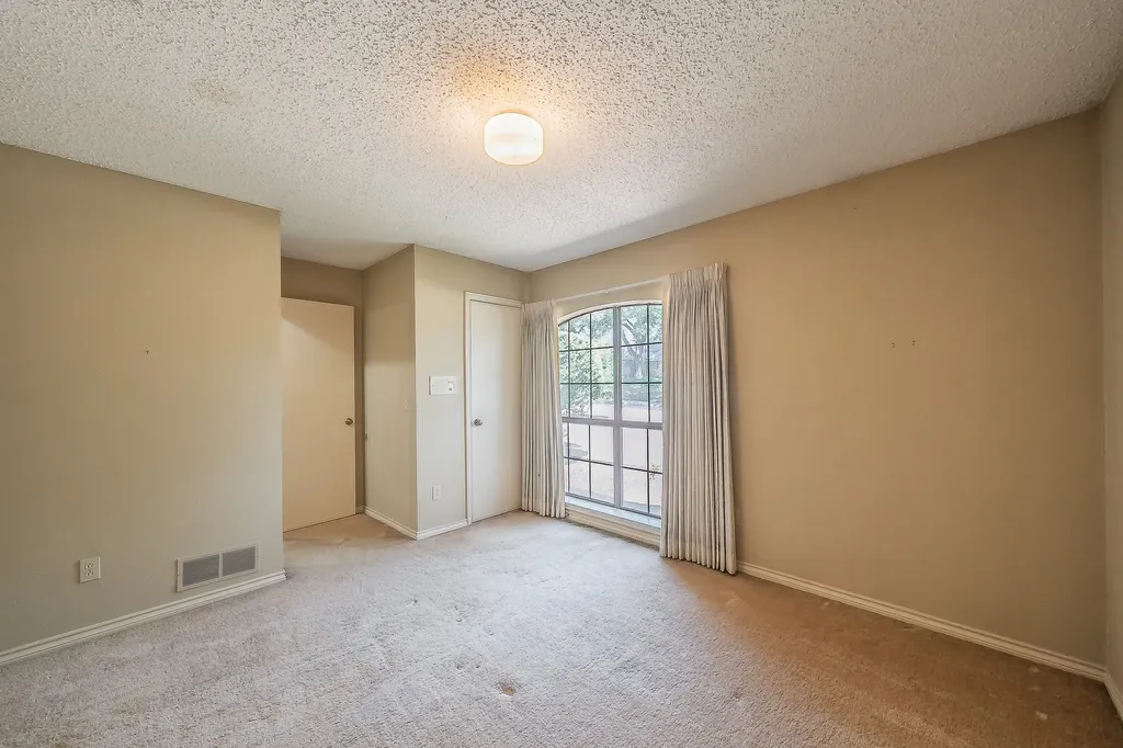7720 Lone Moor Circle Dallas TX 75248