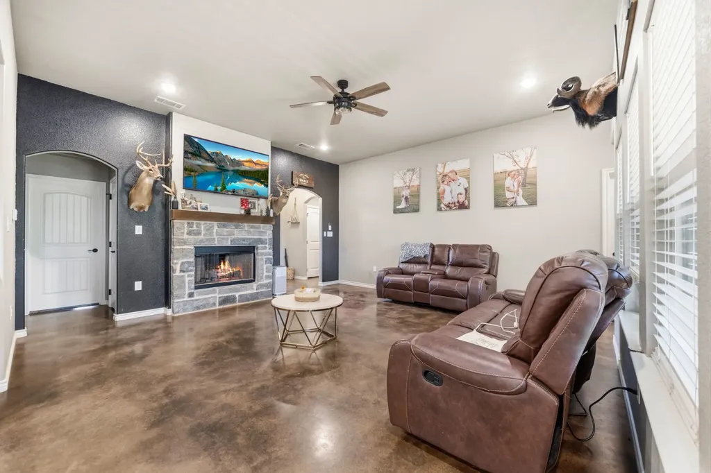 116 Wildcat Way Whitney TX 76692