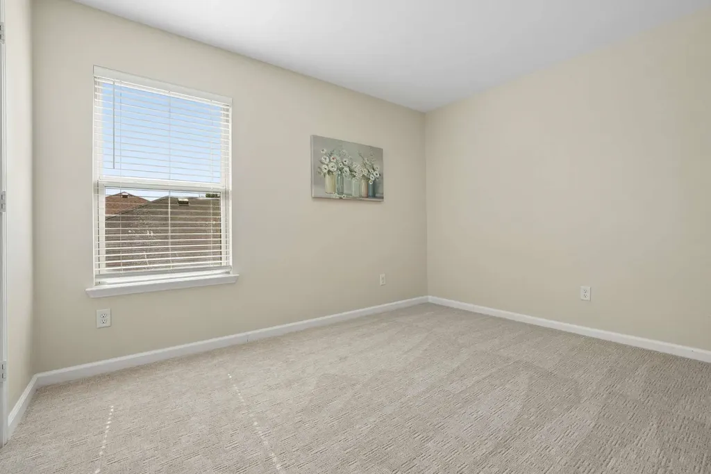 1825 Lynnwood Hills Drive Fort Worth TX 76112
