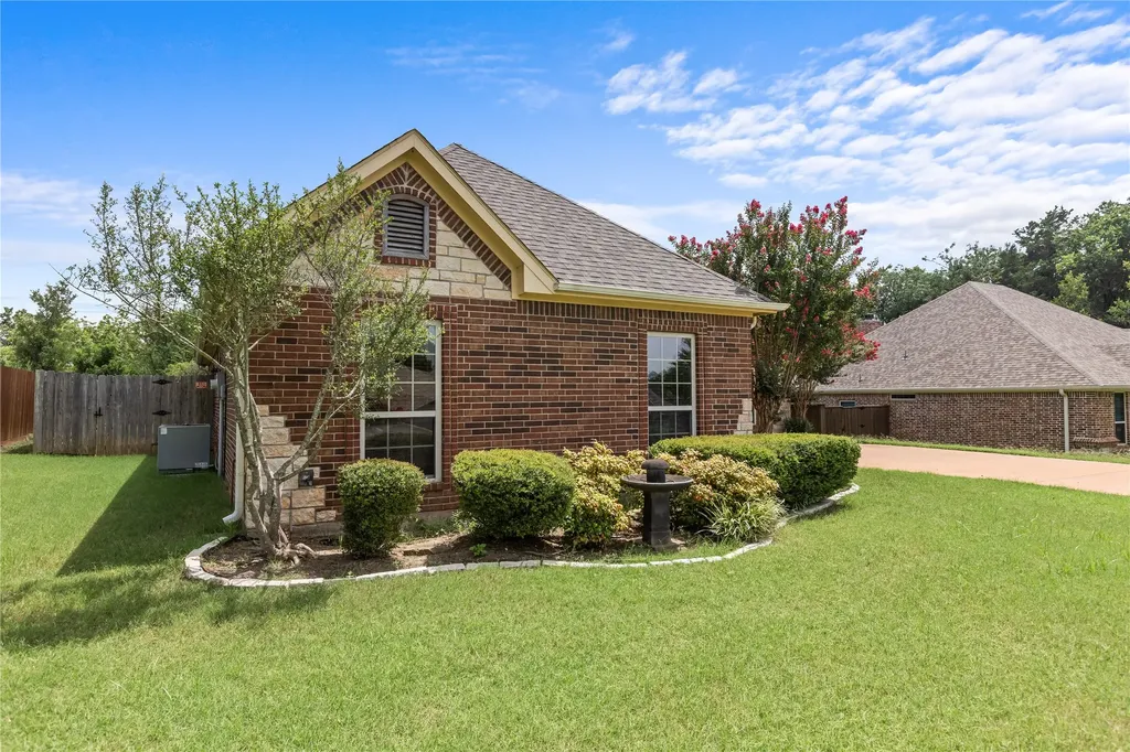 52 Cedar Bayou Circle Pottsboro TX 75076