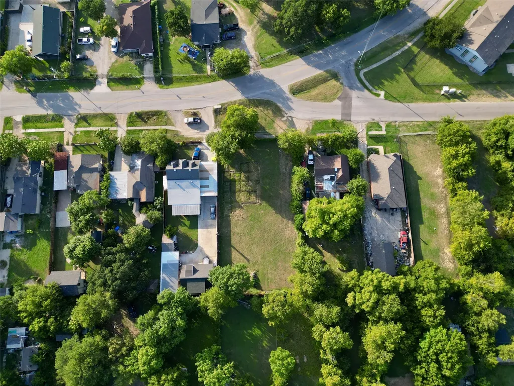 3348 E Overton Road Dallas TX 75216