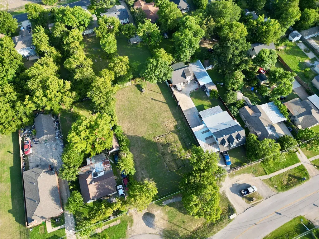 3348 E Overton Road Dallas TX 75216