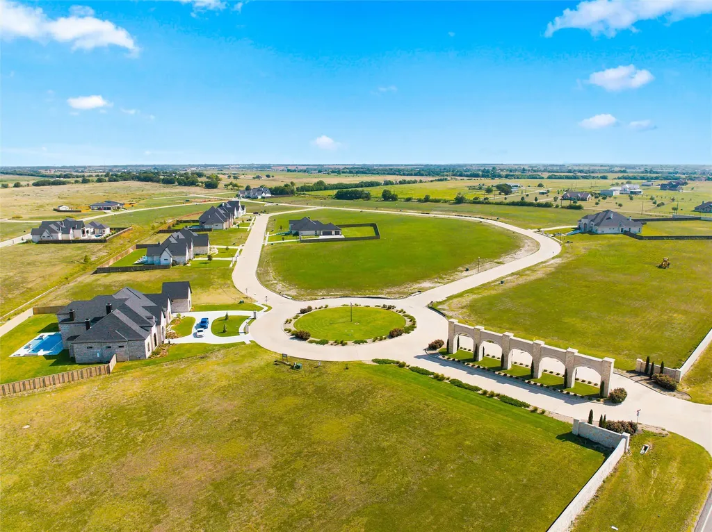 133 Iris Street Lorena TX 76655