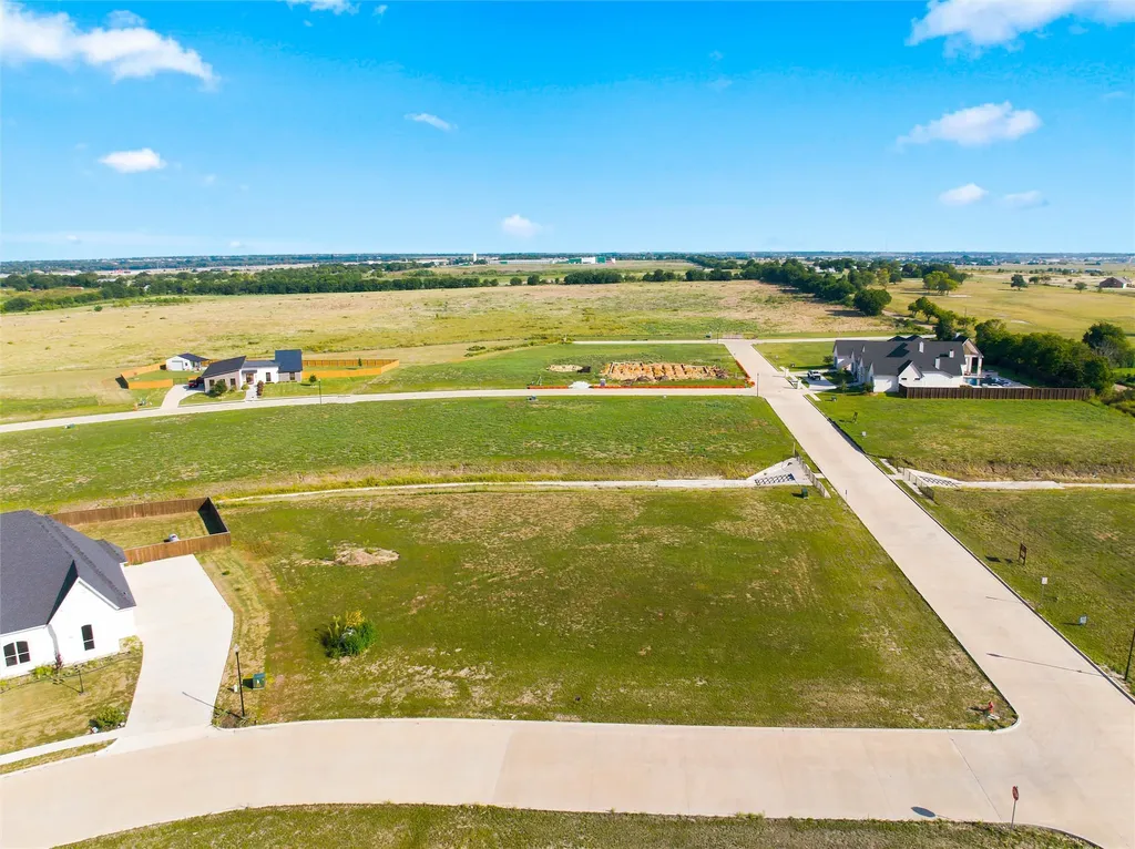 133 Iris Street Lorena TX 76655