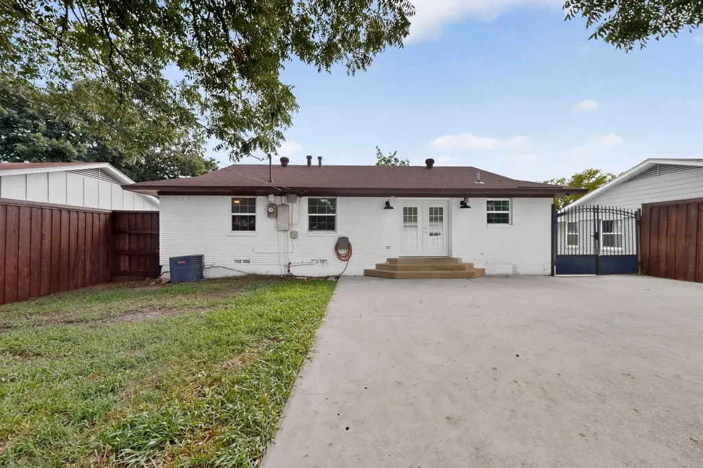 4404 Astor Road Mesquite TX 75150
