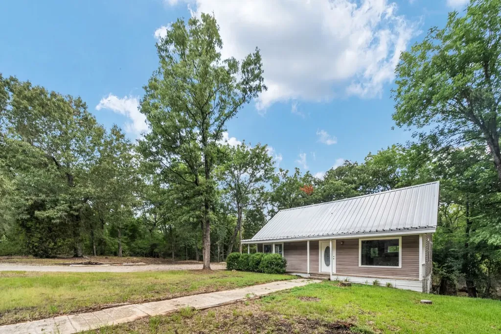 14224 Daniel Boone Lane Log Cabin TX 75148