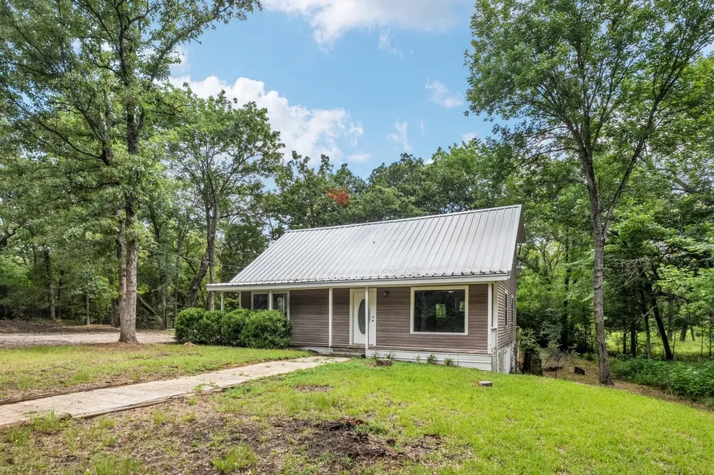 14224 Daniel Boone Lane Log Cabin TX 75148