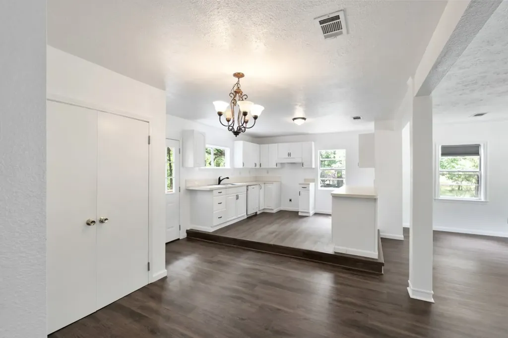 14224 Daniel Boone Lane Log Cabin TX 75148