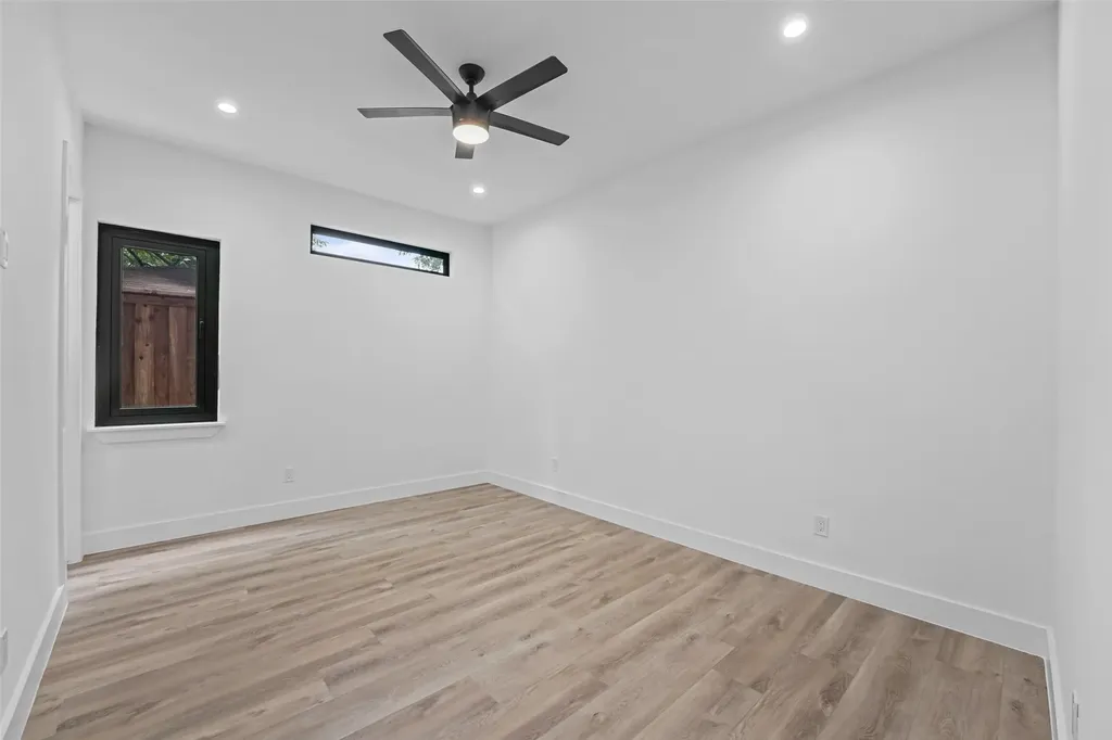 2304 Hondo Dallas TX 75219