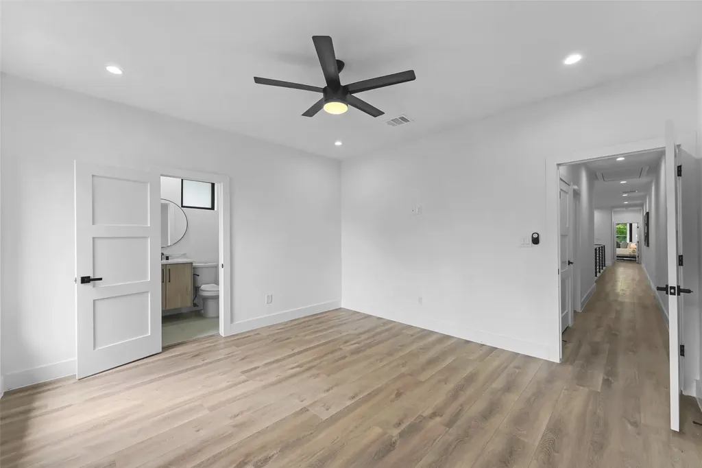 2304 Hondo Dallas TX 75219