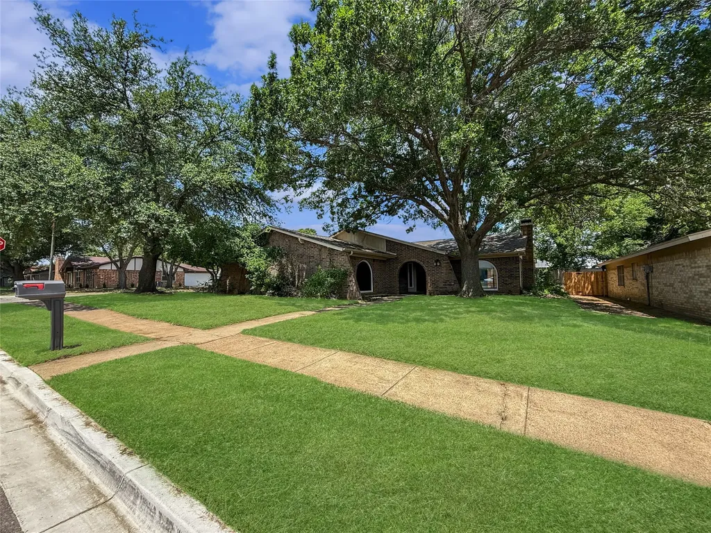 6251 Shirley Drive North Richland Hills TX 76180
