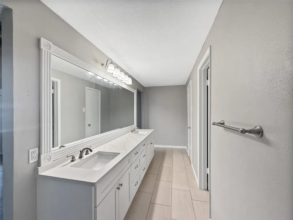 6251 Shirley Drive North Richland Hills TX 76180