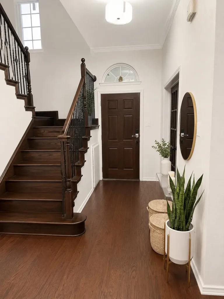 232 Buckingham Avenue Euless TX 76040