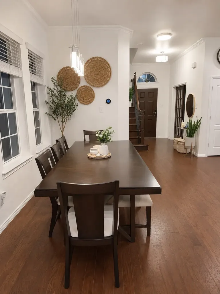 232 Buckingham Avenue Euless TX 76040