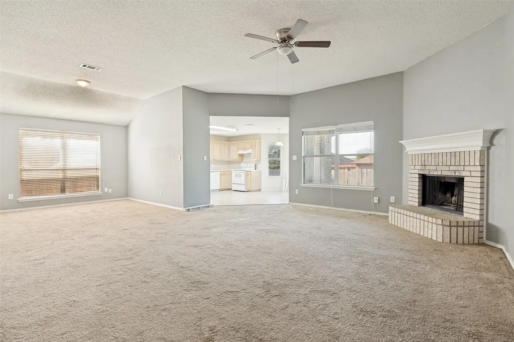330 Mesquite Hill Drive Arlington TX 76002