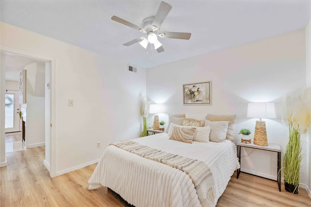 2310 Balsam Drive Arlington TX 76006
