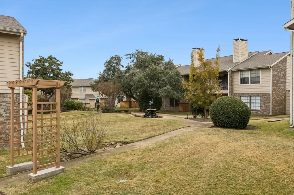 4748 Old Bent Tree Lane Dallas TX 75287