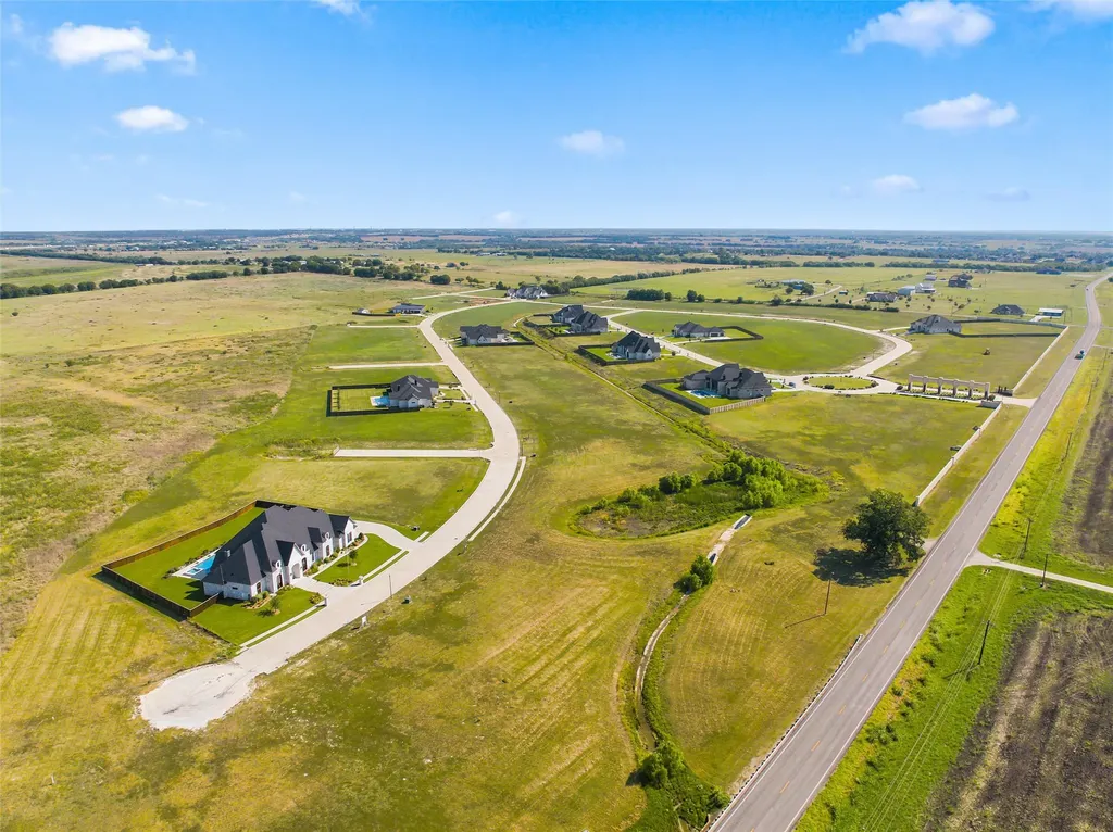 113 Iris Street Lorena TX 76655