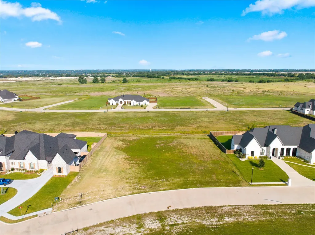 113 Iris Street Lorena TX 76655