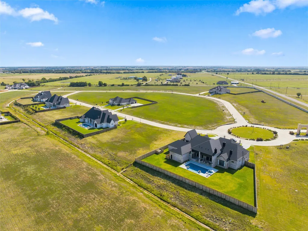 113 Iris Street Lorena TX 76655