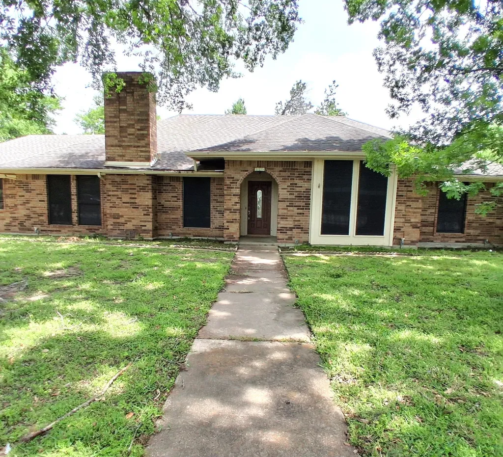 319 Jamie Way Greenville TX 75402