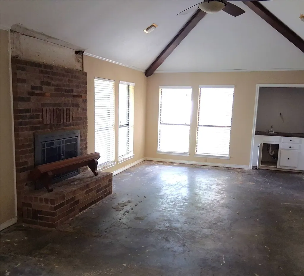 319 Jamie Way Greenville TX 75402
