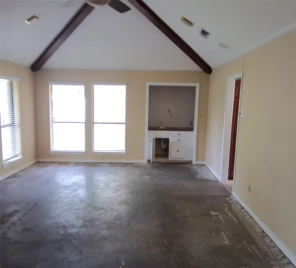 319 Jamie Way Greenville TX 75402