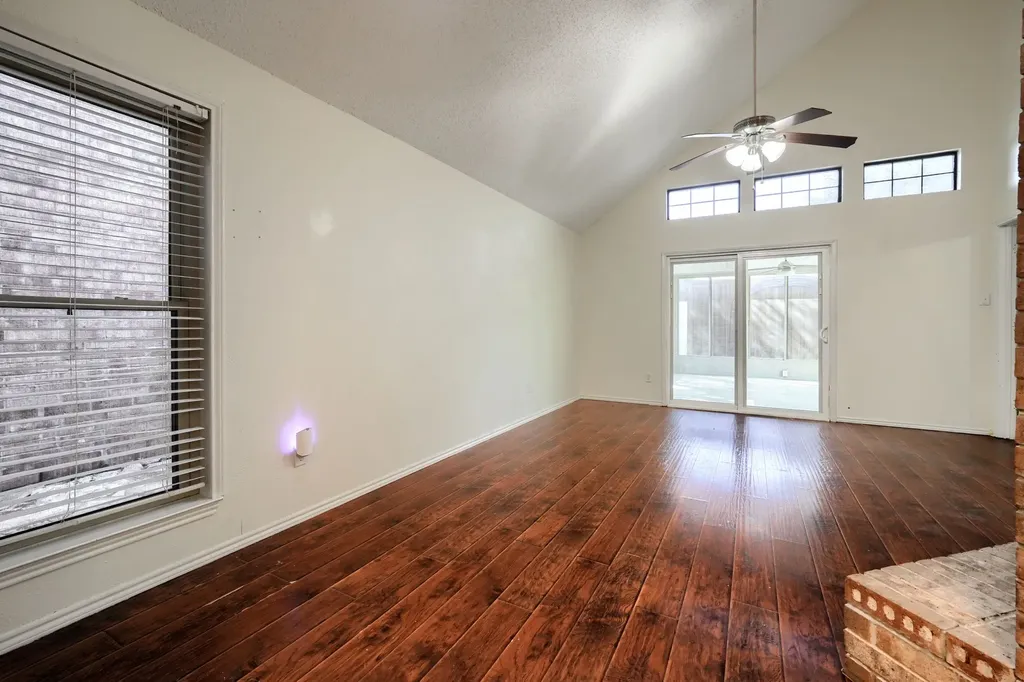 507 Briarcliff Drive Garland TX 75043