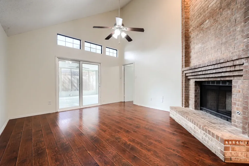 507 Briarcliff Drive Garland TX 75043