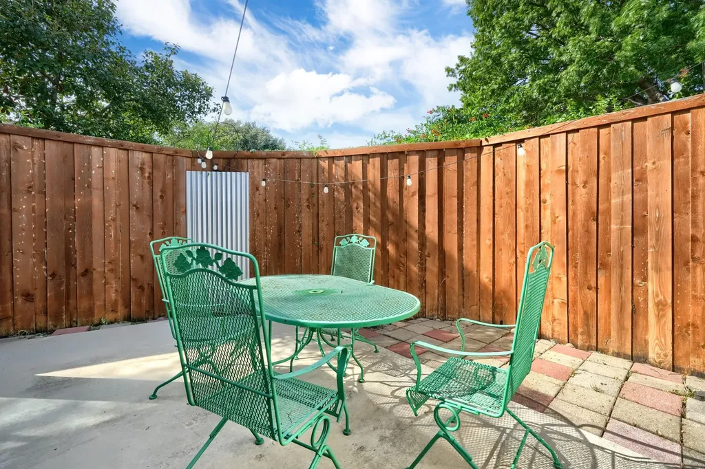 507 Briarcliff Drive Garland TX 75043